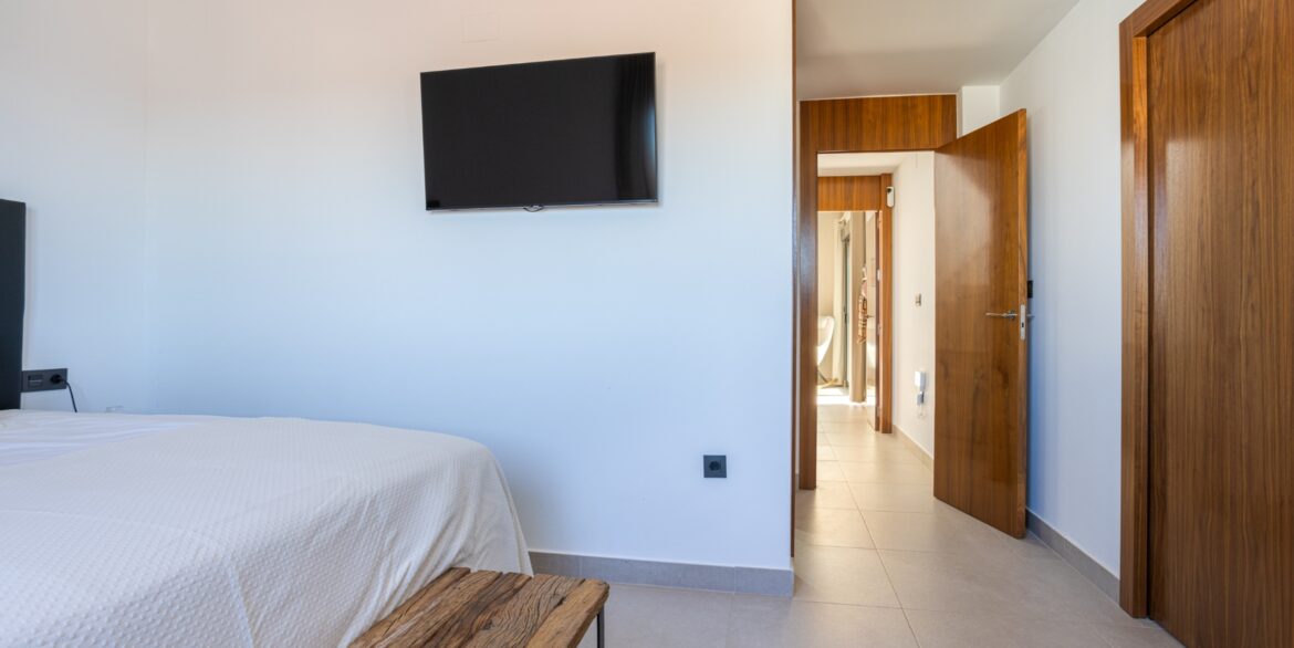 o_1jaj2gdl57lca831scqe1e1mfh3f