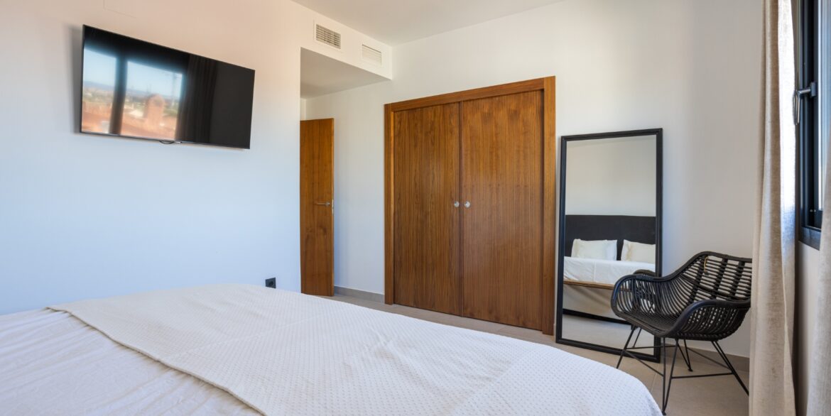 o_1jaj2gdl5iequsk1pad1it615fu3e