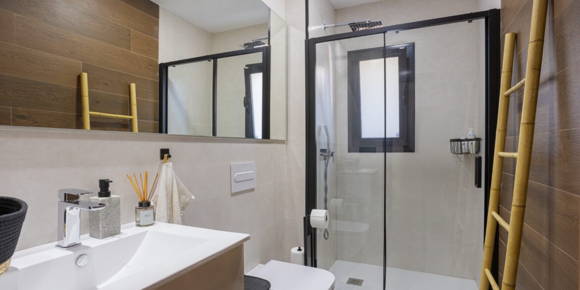 o_1jaj2gdl5s6s8jt1e39m8tenc3o