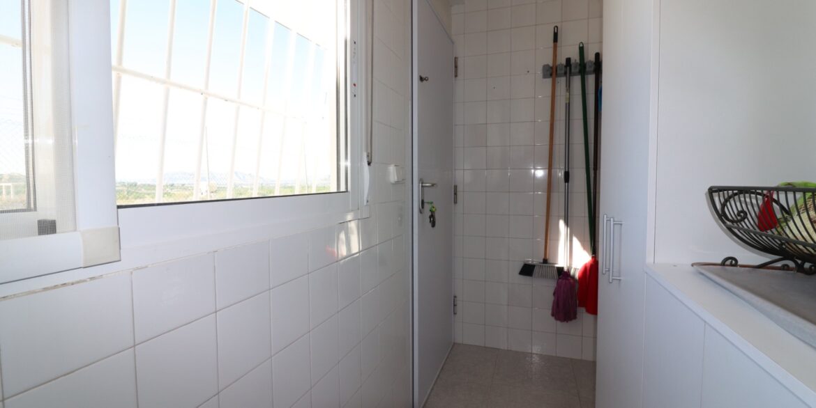 o_1jajcsdj61rjs12aecbg6er5v636