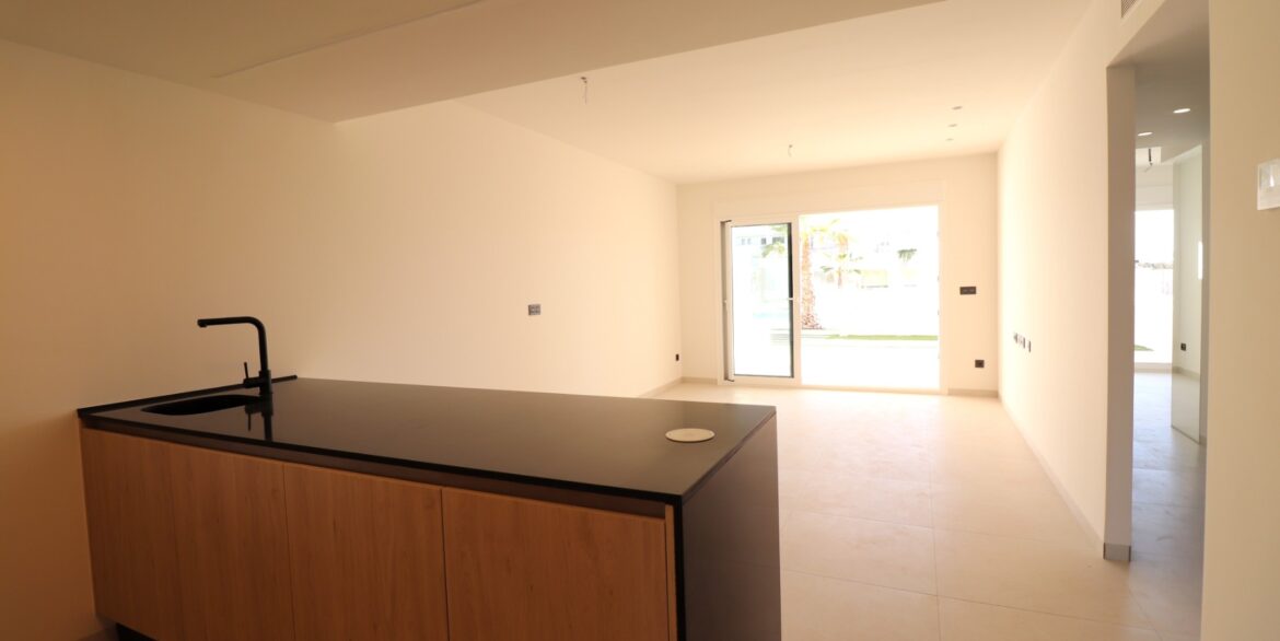 o_1jar3h7g91f2l56h1o717hh1fmq26