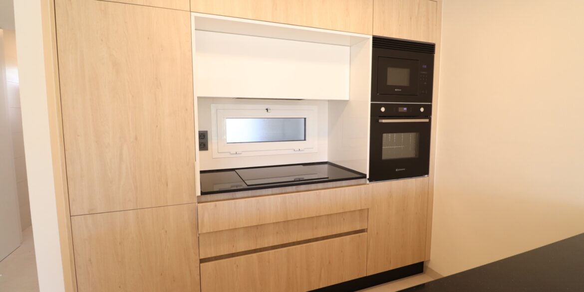 o_1jar3h7g9mqten01tf4ne6lp129