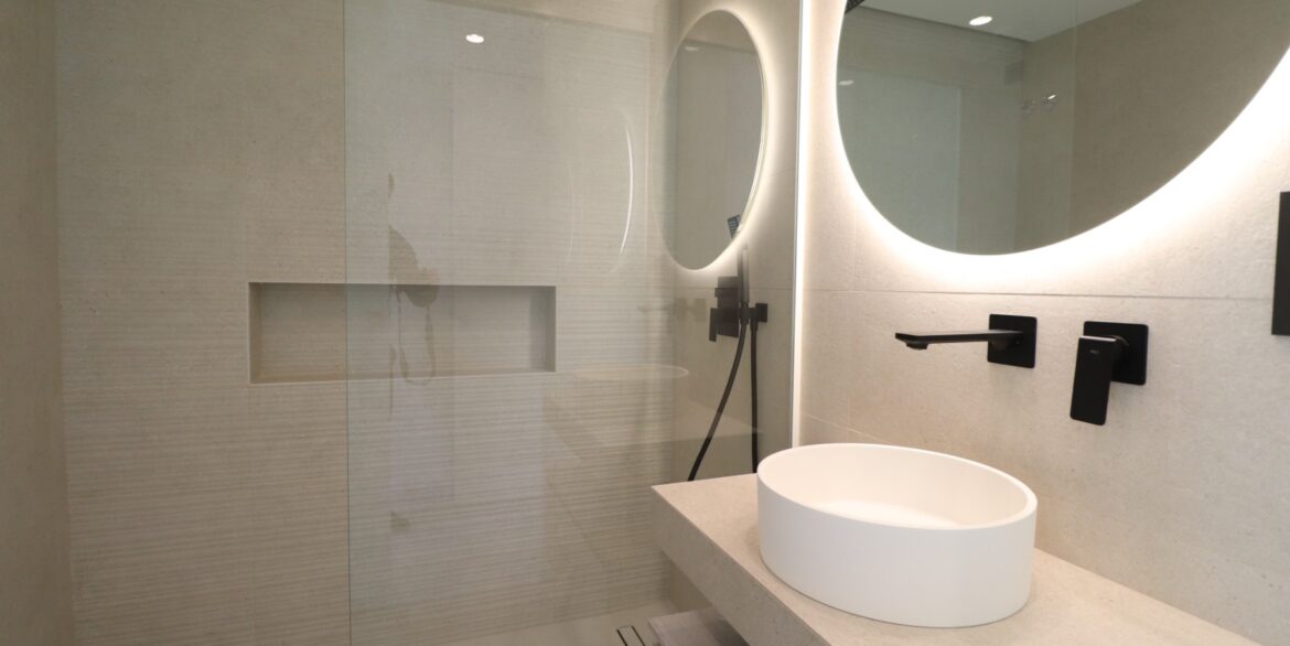 o_1jar3h7ga5f81bnbhda5kn82i2e