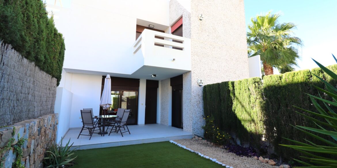 o_1jatr19ug1n2s10393bgf4n196p1q