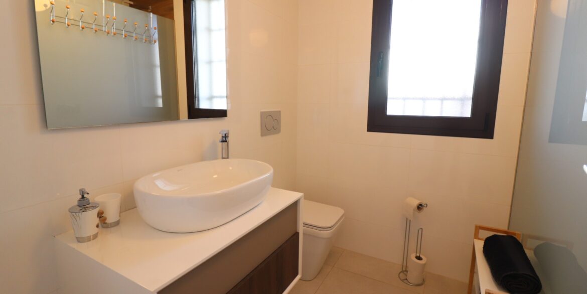 o_1jatr19uhqmfcg16dmkbcpum25