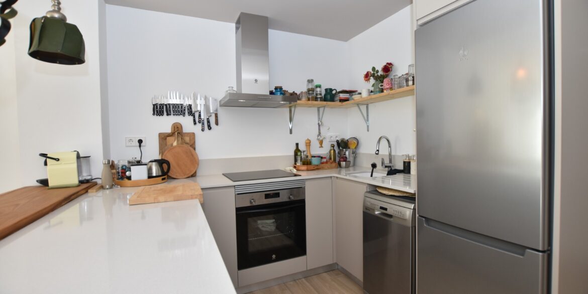 o_1jb0e8j5p11cmkk3b1a0jks94p