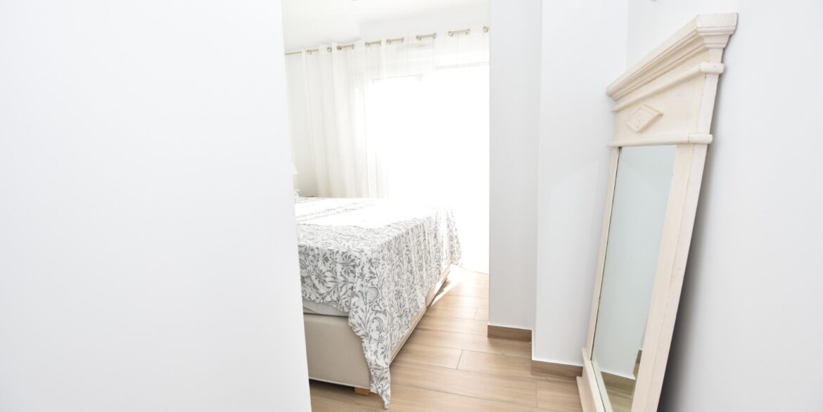 o_1jb0e8j5p17tu1lbl183b1rh88rd5k