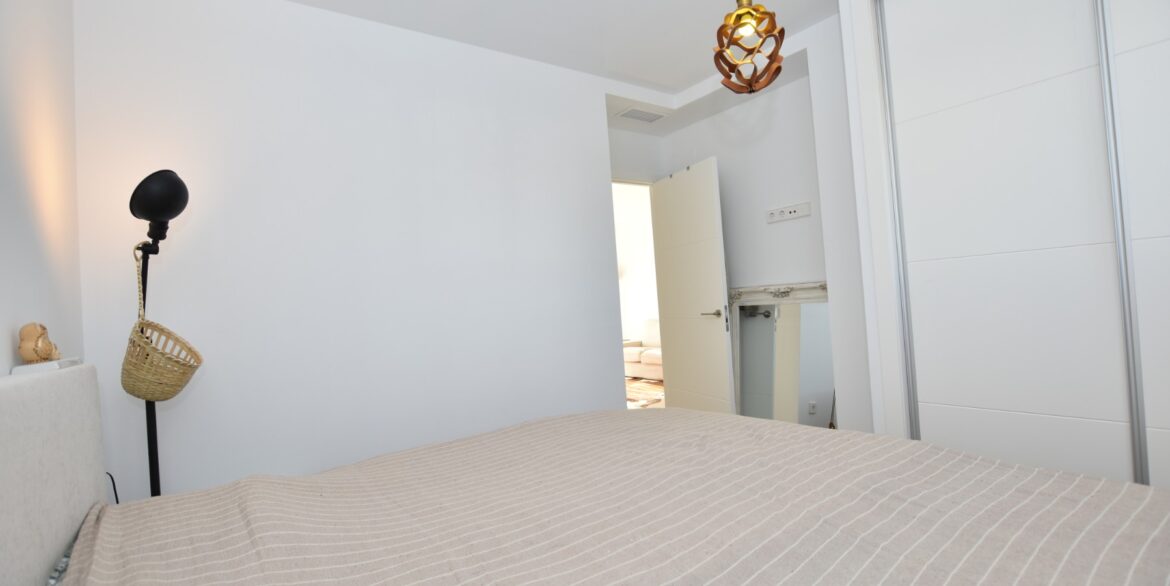 o_1jb0e8j5p1fru1u37nfq12lct175f