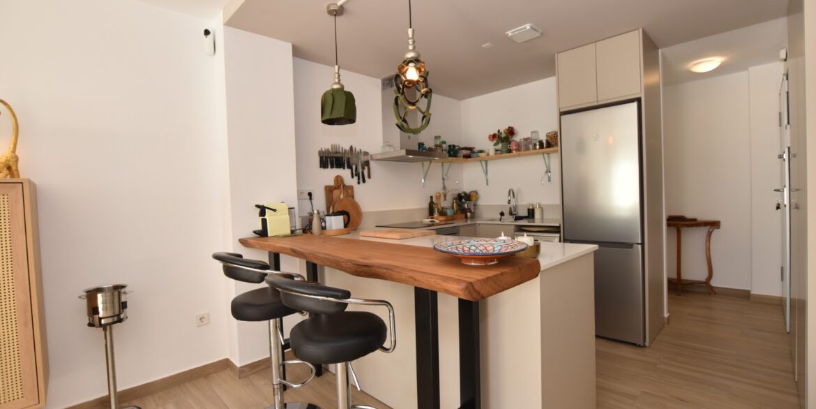 o_1jb0e8j5pqit1g9s11im1t8cucd4n