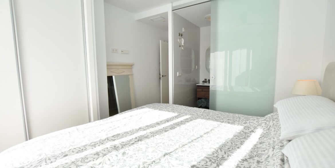 o_1jb0e8j5pr6qajnr0h6ut1du45u