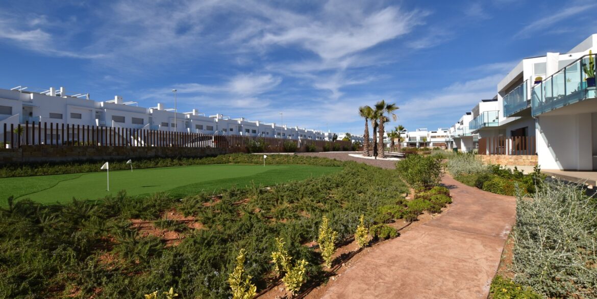 o_1jb0e8j5q1eq51e0qv5mnvt1lco62