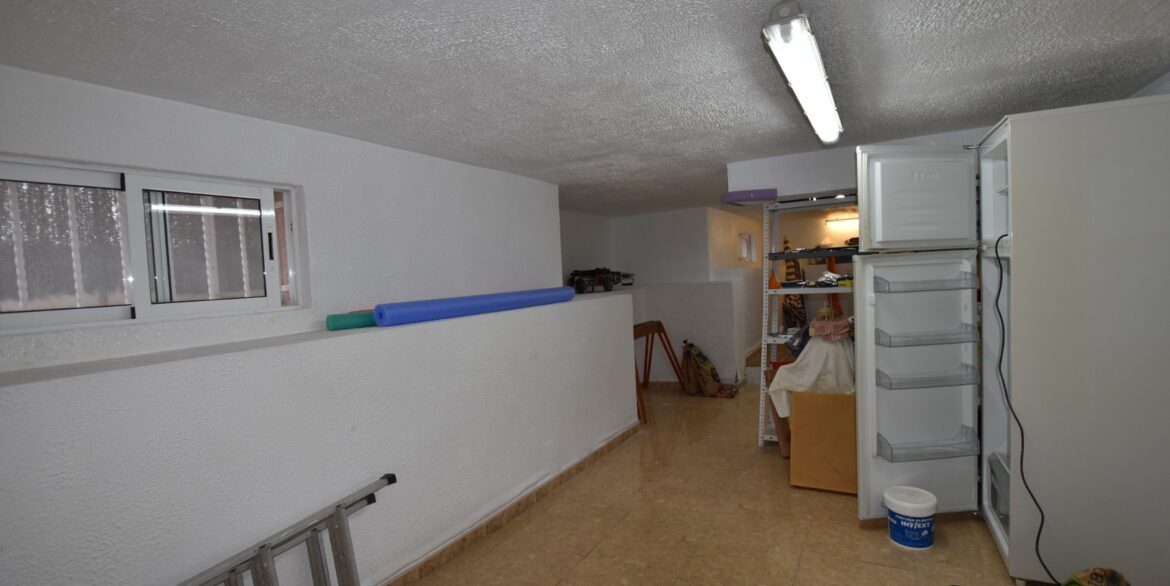 o_1jb0egti1n7p1c5cmefbks9of81