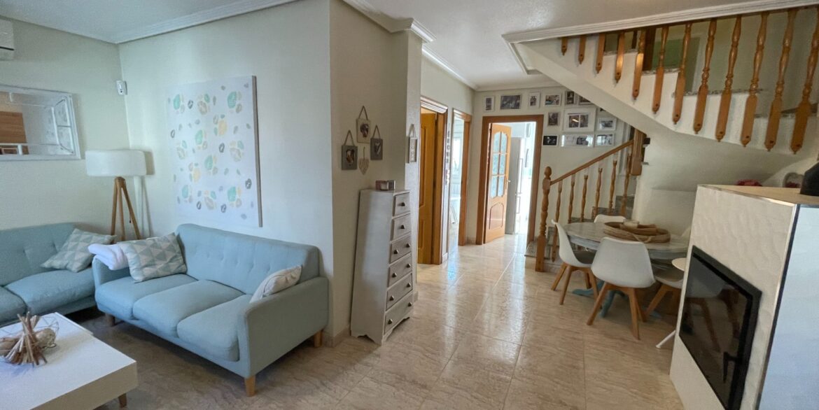 o_1jb2c67ne19g01gfceoo1gm0llt29