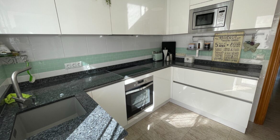 o_1jb2c67ne1mp71ppc11nv11ejf2e2b