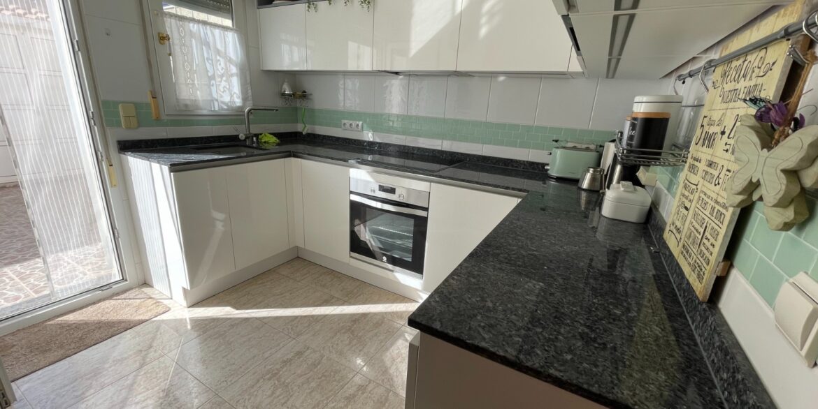 o_1jb2c67ne6jnl2c5fg1bm51hdo2d