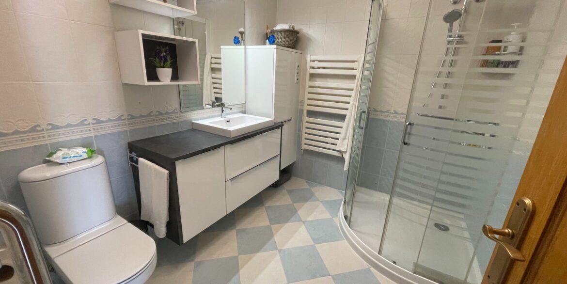 o_1jb2c67nf7pij8j141prbr8i32i