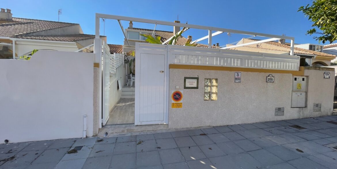 o_1jb2c67nf8df1k513p010hb3242t