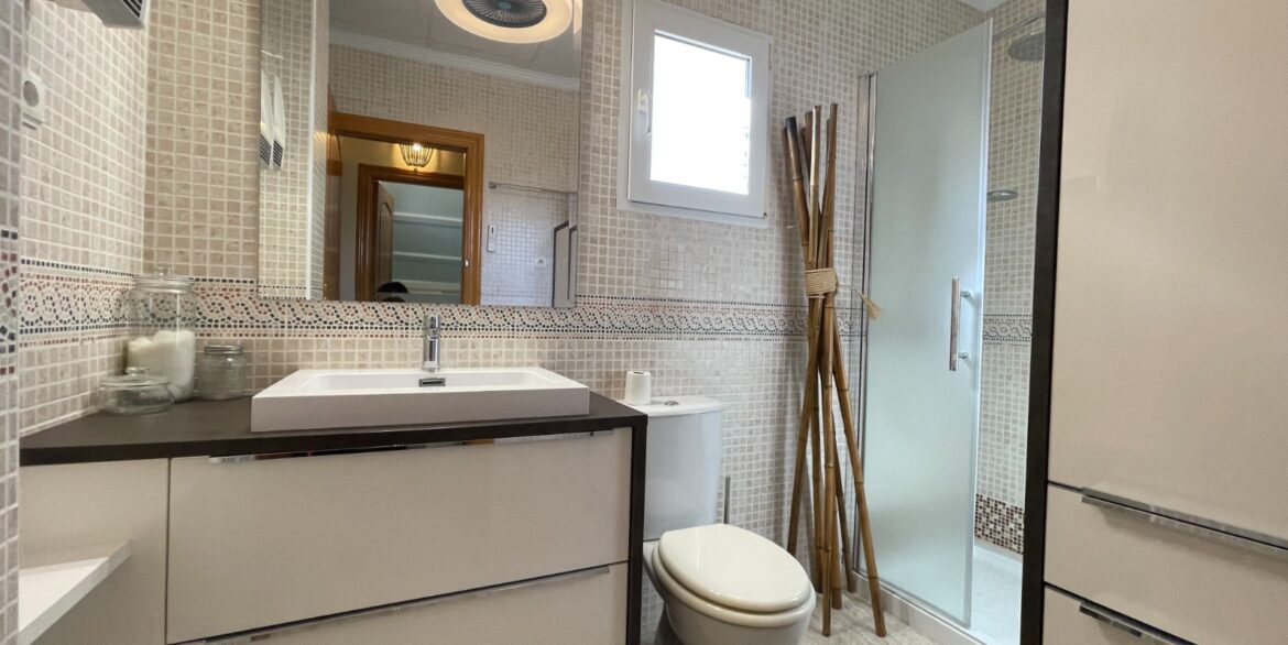 o_1jb2c67nfcj31mi81oqhfeg1nu62n