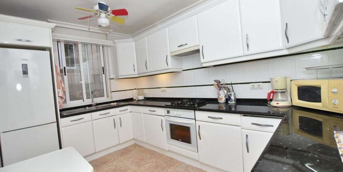 o_1jb2cfhtt1pee5o41rvid0v2n1o