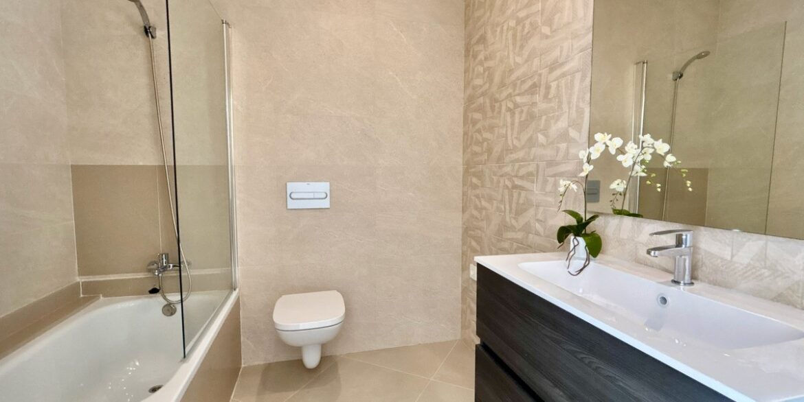 o_1jb2cljoimm5api1cm61bf1v6c1u