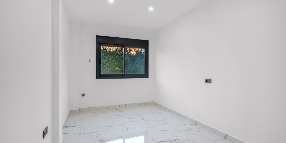 o_1jbi72flqo41cra153uj611t6e3a