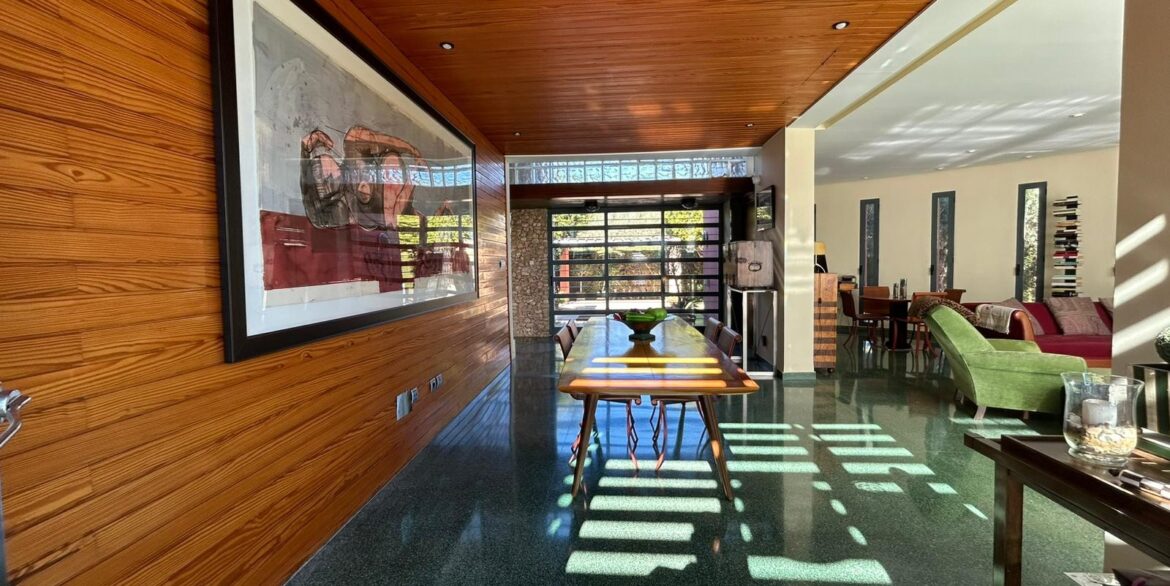 o_1jbi9gfqa1f6157b15im1meicvc28