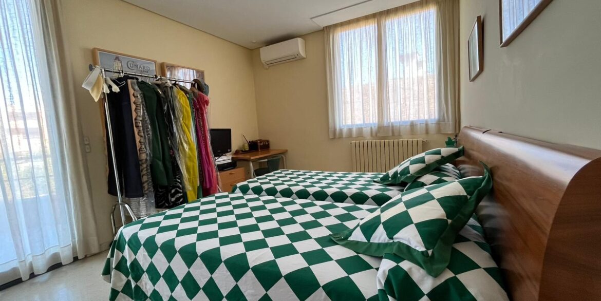 o_1jbi9gfqb1ruc1vgr62f122316uv2c