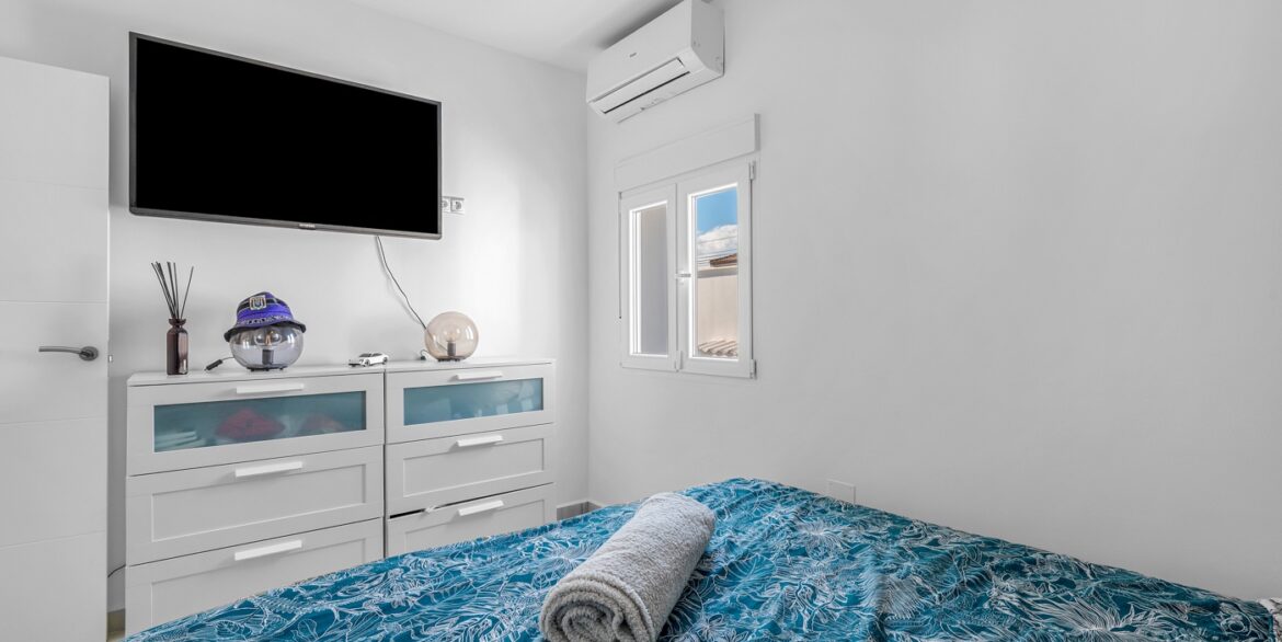 o_1jbkp8sdb1b6ng2k13uk14n21hja2v