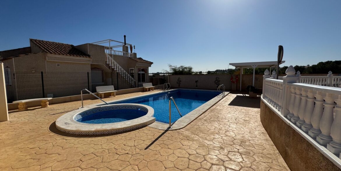 o_1jc1g70bi9b712nv3t7r5p14ch1g