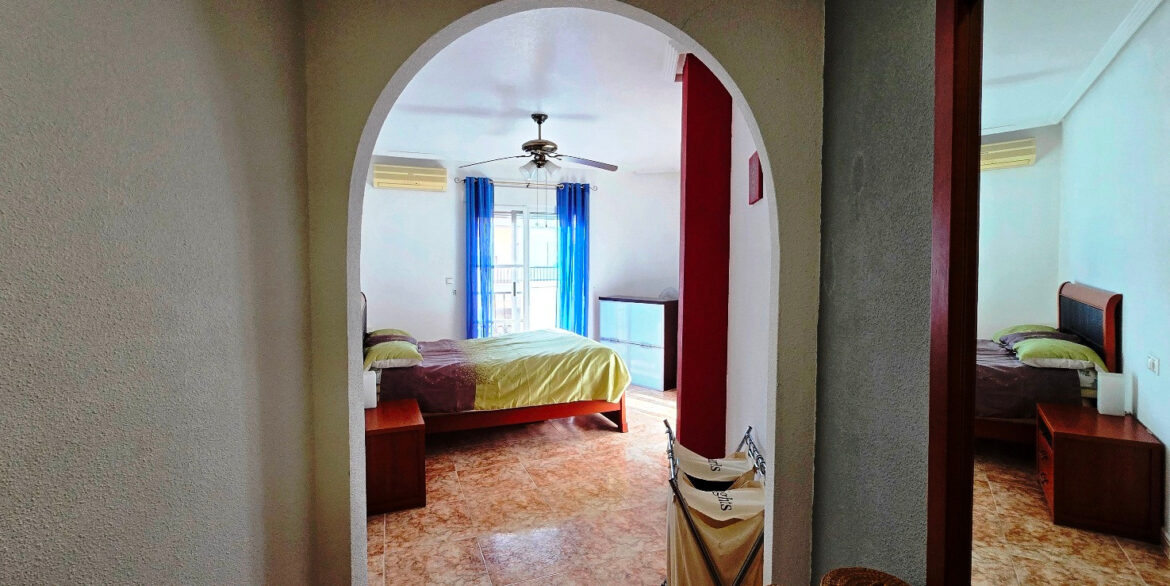 o_1jc1qklin107154d1onabal1p9n3e