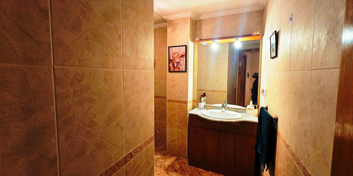 o_1jc1qklin8n21v2gtvoe14tmf2q