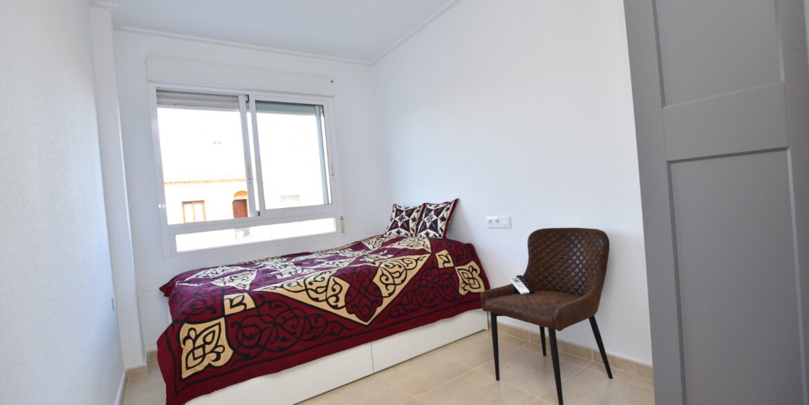 o_1jc6pvnel11hnhr71cet1llr1v204j