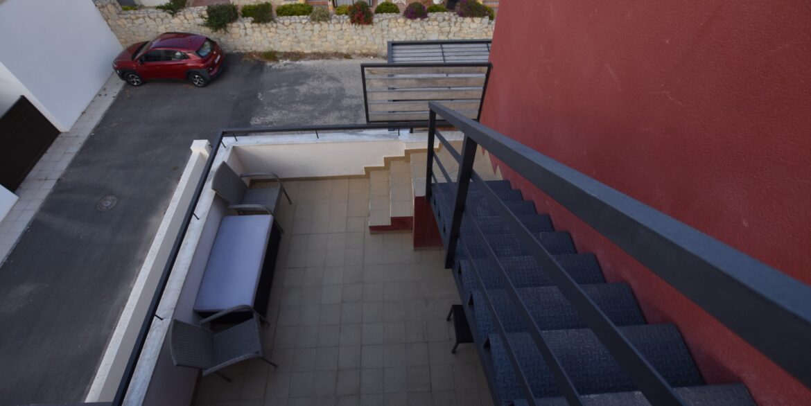 o_1jc6pvnem16l2pbi15olm5i6qc5a