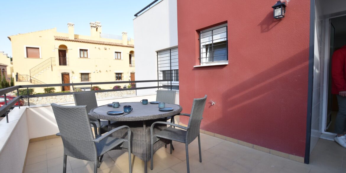 o_1jc6pvnem1jho1s5vbl993cs2l5f