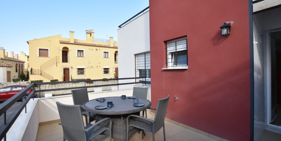 o_1jc6pvnemmo41tq4e5u14d7bh25g