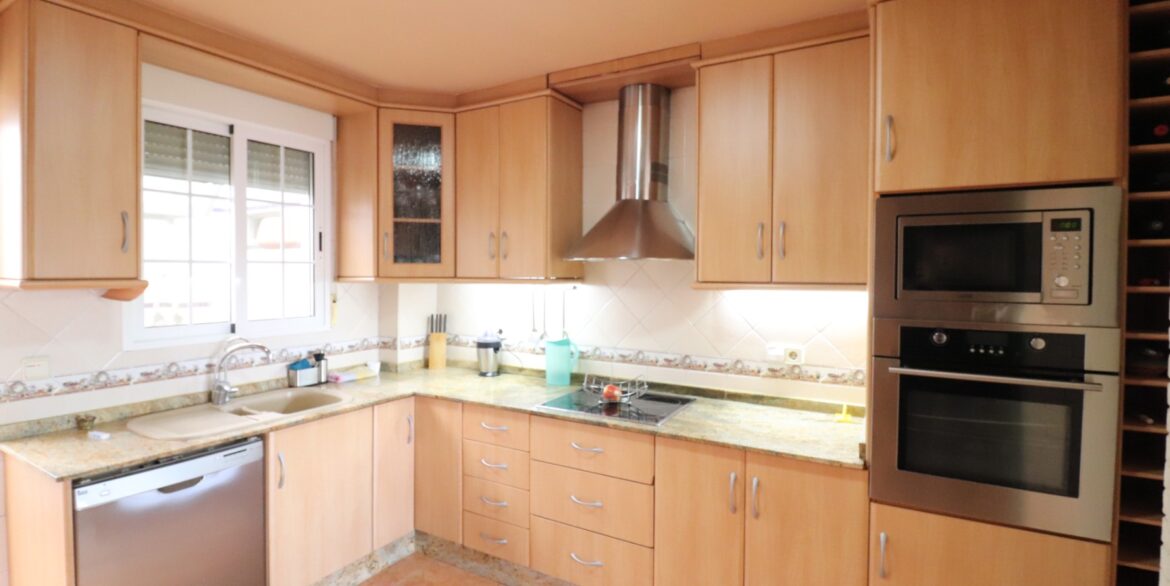 o_1jcgt79sj1kfh1ldivrfmuj1o2e2h