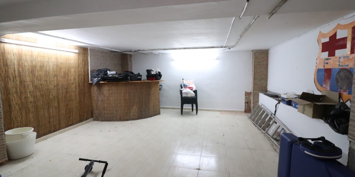 o_1jcgt79sjdbfi4418qdp1a1hs931