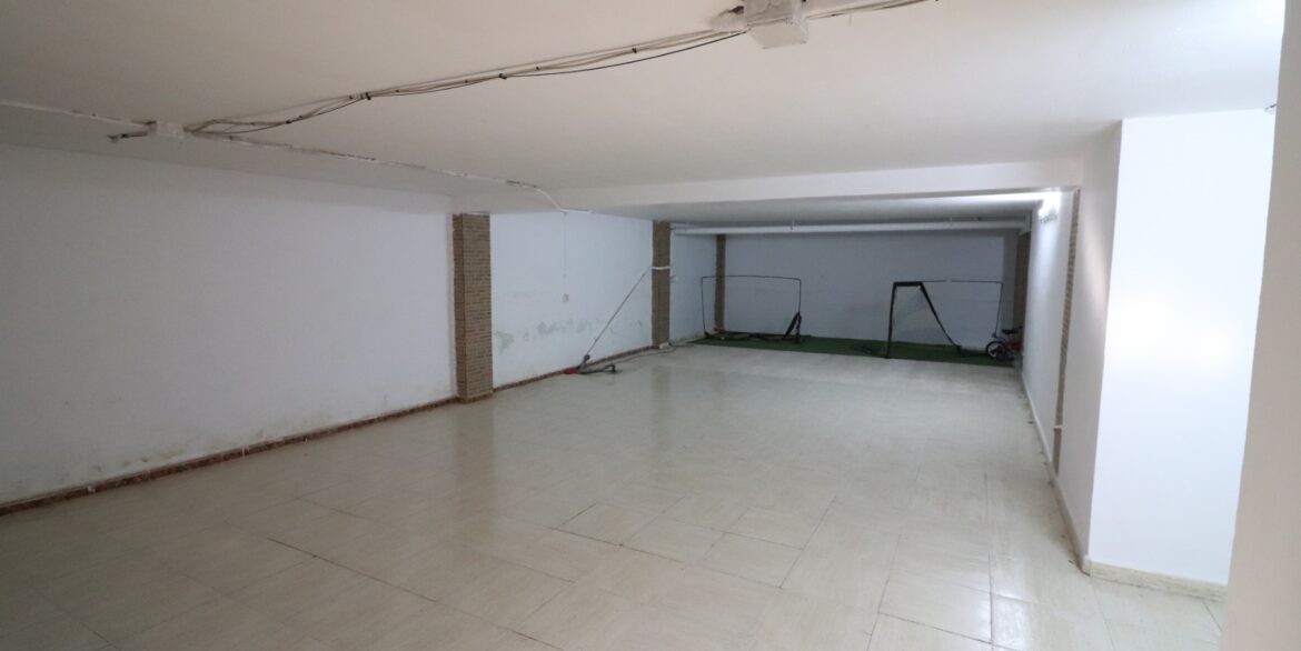 o_1jcgt79sjnrpcrr14ii4kp1k7j33