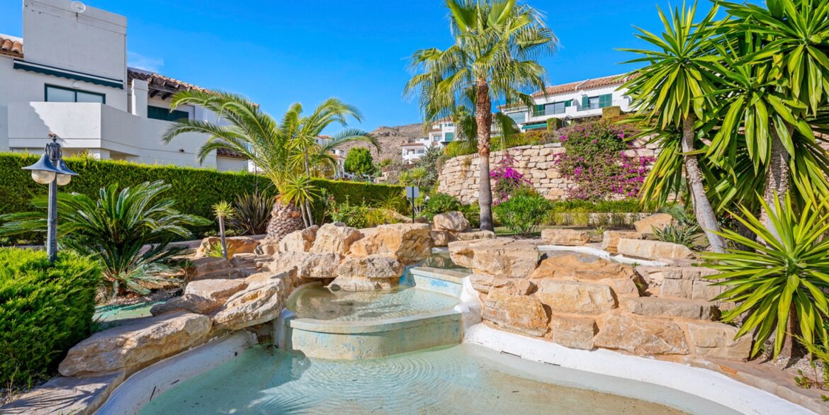 o_1jcki67vk9u6mhh13001lh81i83n