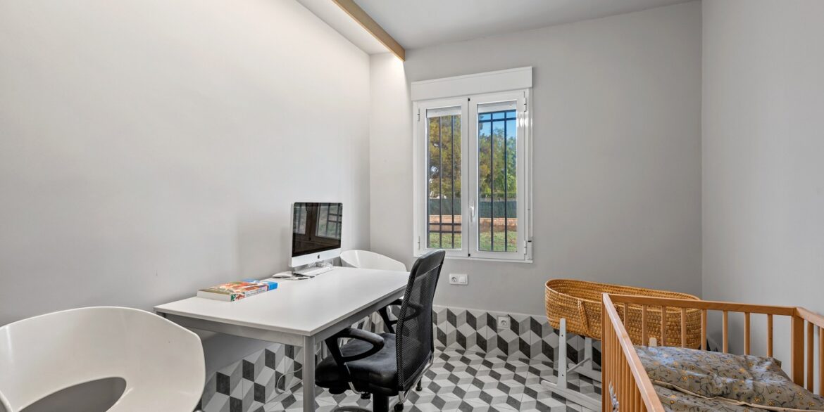 o_1je7lv8jb12b41set19l6rkj18uu45