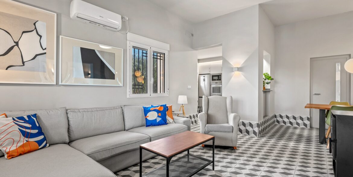 o_1je7lv8jb1g6srhh9dm1rsjftn39