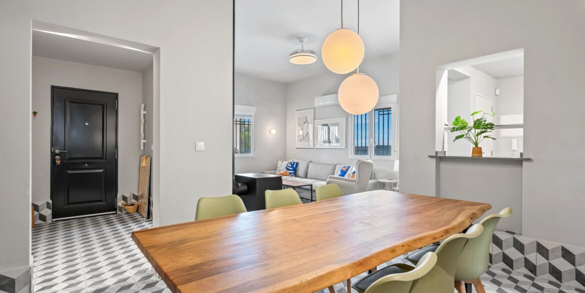 o_1je7lv8jbt82pc351u1m521acg34