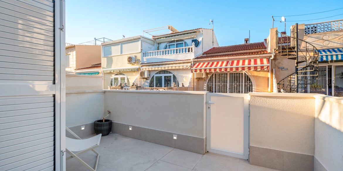 o_1jed1ib3716hs1k7g1rb0u7fbsj2q