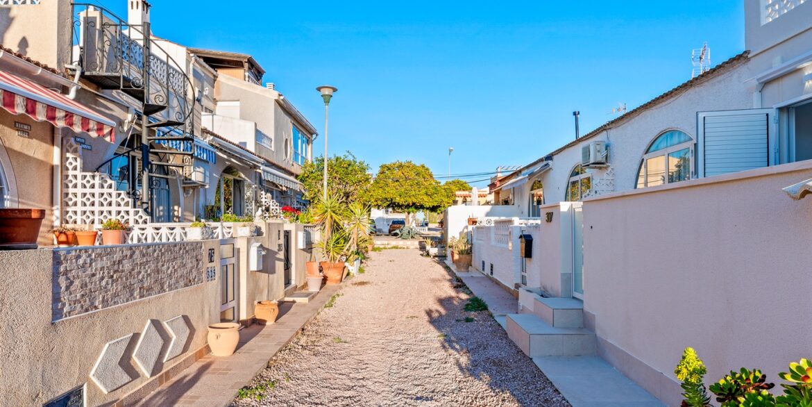 o_1jed1ib37urlkrbo2canr1epo2u