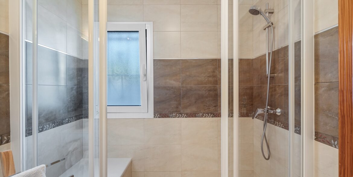 o_1jere9plh1gfa8208ng1kbdjdi3c