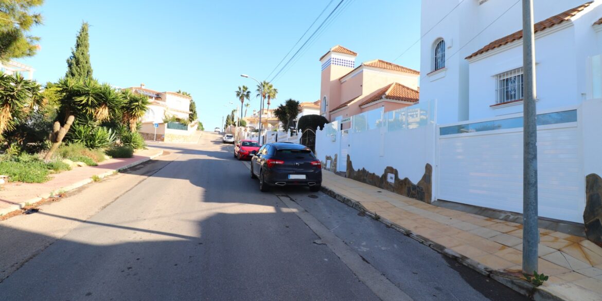 o_1jf13njr9cmauht3mh1slda0s3b