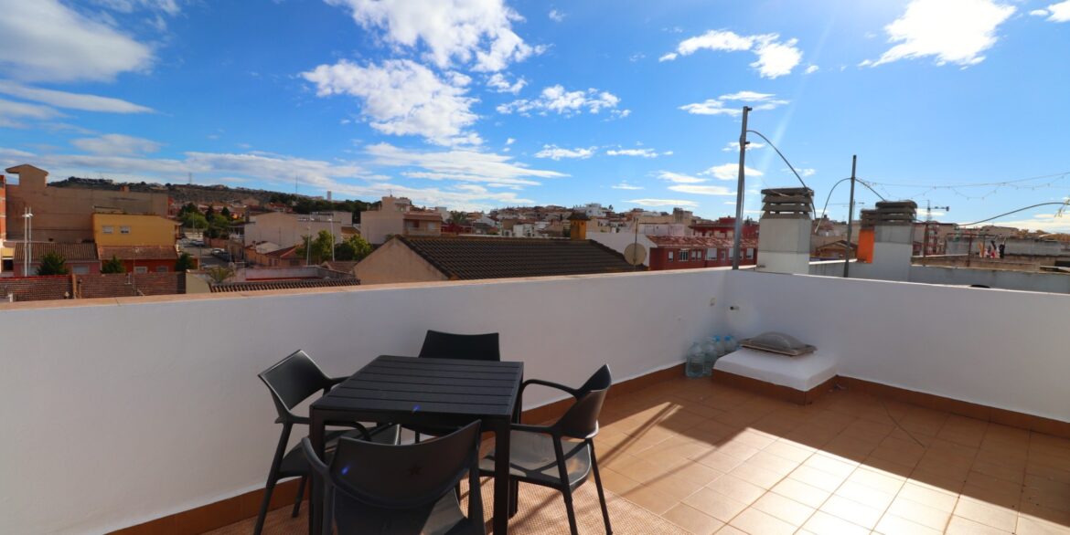 o_1jfdofkhc1ret12983fd1gv195c1b