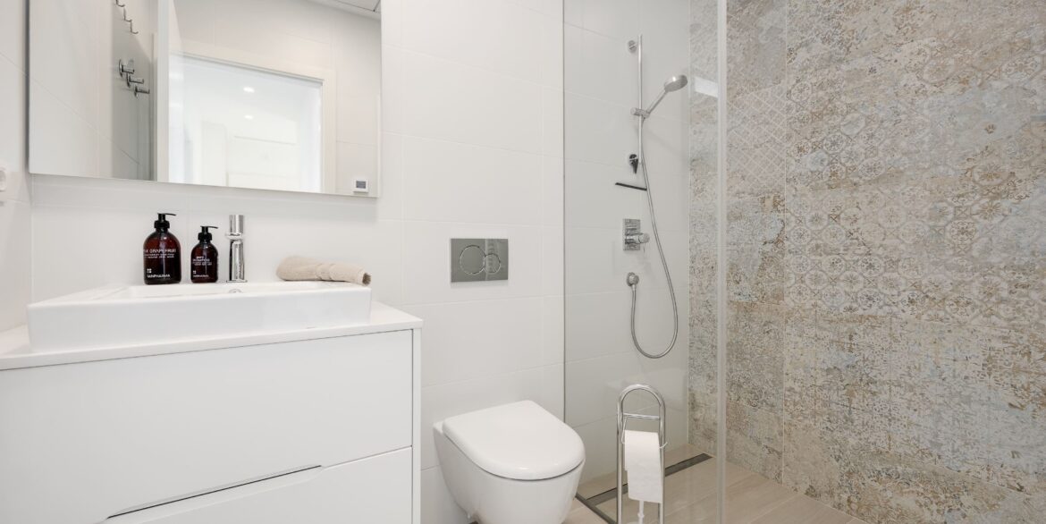 o_1jfdrqobtb4011qt13rlh7n1b4g29