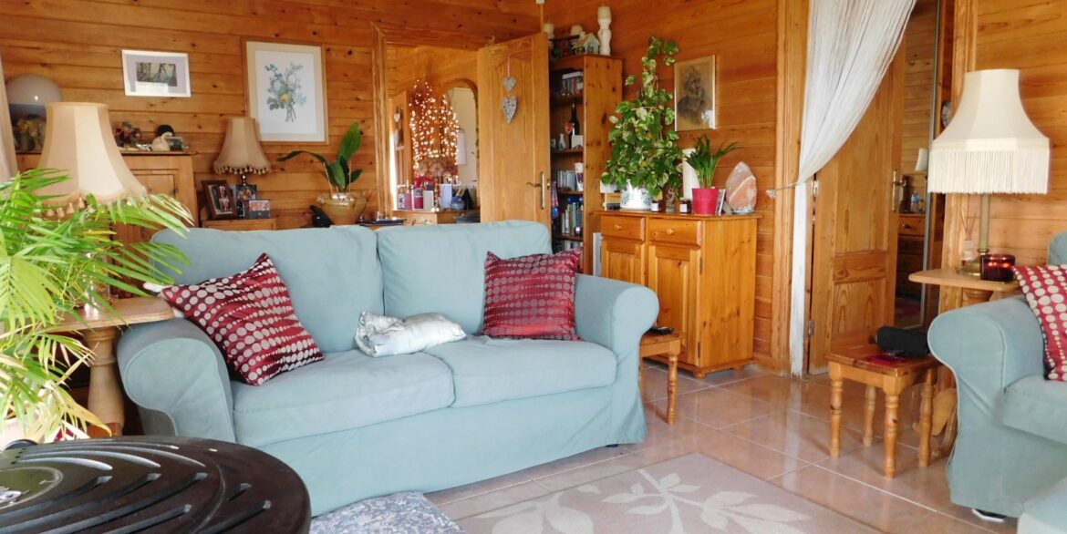 o_1jfg9oj231t32nfnm11em41bfl3e