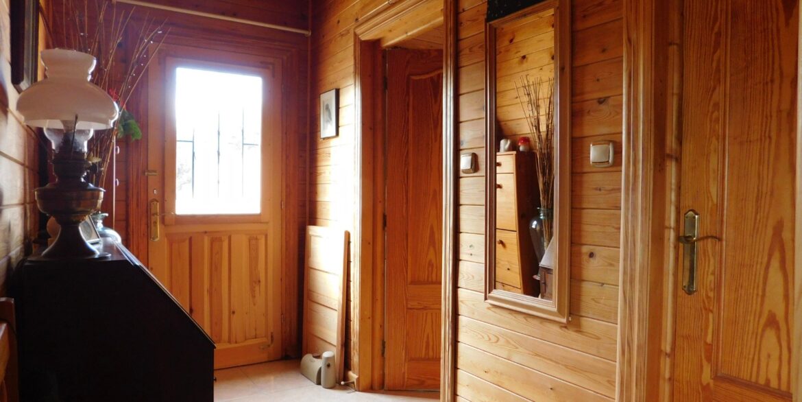 o_1jfg9oj23d7k1upemrb1d8dneo31